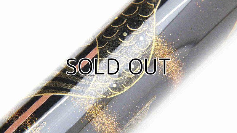 Photo8: AGJ Original Maki-e Fountain pen #52 "Kabuto (Children's Day in May 5th)" Sailor 21K nib Sparkling Togidashi Taka Maki-e Kyoto Japan Wa (8)