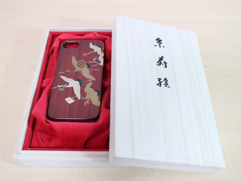 Photo8: AGJ Original Maki-e iPhone Hard Case Cover "Cranes Taka Maki-e" for iPhone 7 / iPhone 8 (8)