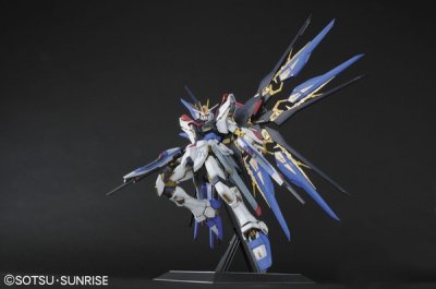 Photo2: Bandai PG Strike Freedom Gundam 1/60