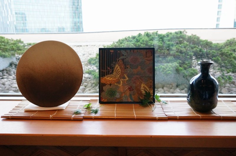 Photo2: AGJ Original Kimono-Glass Dish / Plate "Butterfly" Nishijin Yuzen Kyoto (2)