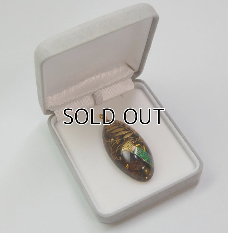 Photo2: Pendant "Physalis alkekengi(hozuki)" Maki-e Jewelry Amber Japanese (2)