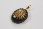 Photo1: Pendant "Chrysanthemum pattern(Kiku)" Maki-e Jewelry Amber Japanese (1)