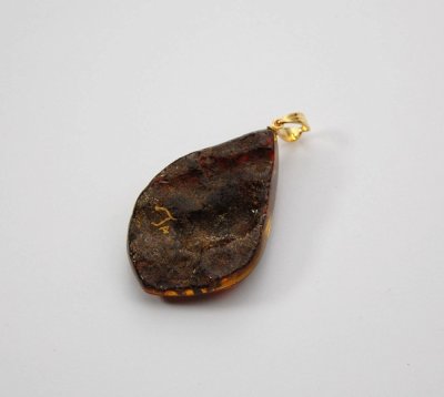 Photo1: Pendant "Butterfly" Maki-e Jewelry Amber Japanese