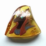 Photo3: Brooch "Anubis" Maki-e(Makie) Japanese Jewelry Amber #H5 (3)