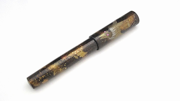 AGJ Maki-e Fountain Pen Karasu Tengu04