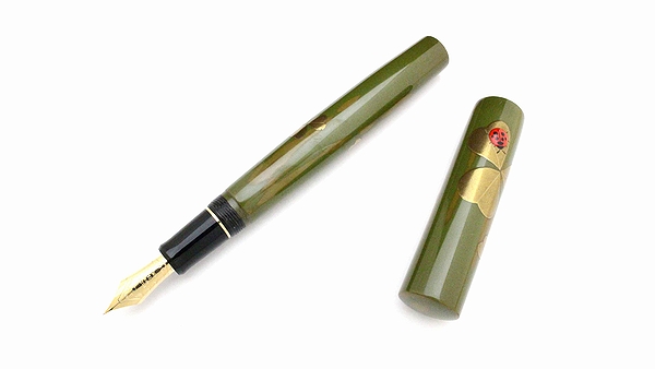 AGJ Maki-e Fountain Pen Ladybug01