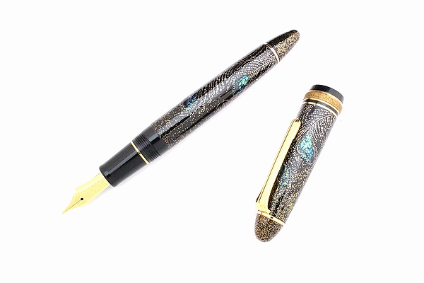 AGJ Maki-e Fountain Pen Peacock01