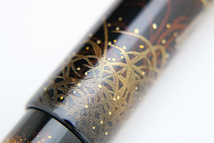 AGJ Maki-e Fountain Pen Skeleton BIWA Minstrel09